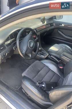 Седан Audi A6 2004 в 