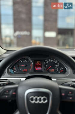 Седан Audi A6 2004 в 