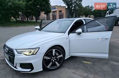 Седан Audi A6 2021 в 