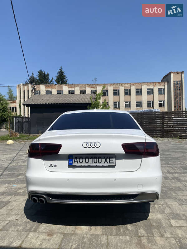 Седан Audi A6 2013 в Тячеве