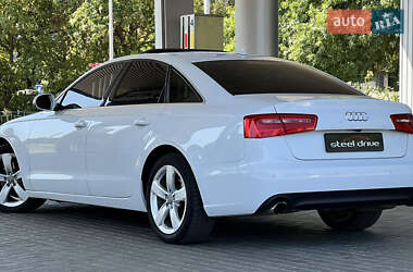 Седан Audi A6 2012 в 
