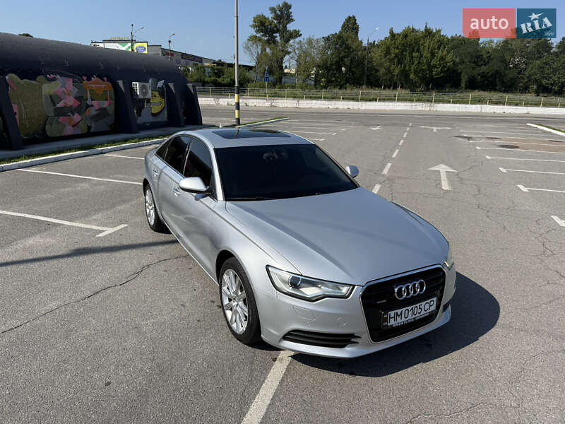 Седан Audi A6 2014 в Киеве