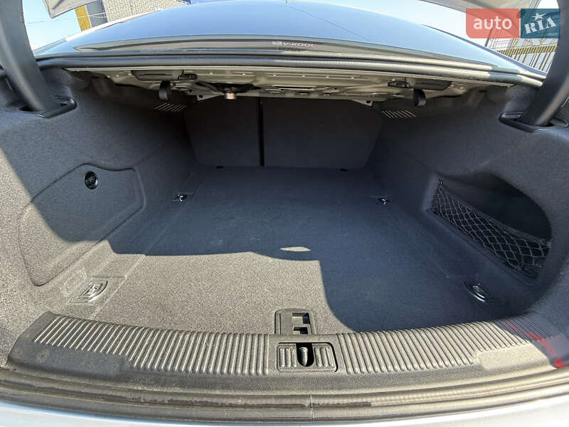 Седан Audi A6 2014 в Киеве