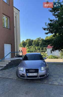 Седан Audi A6 2004 в 