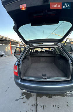 Универсал Audi A6 2002 в 