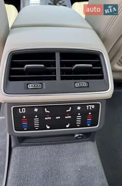 Седан Audi A6 2020 в 