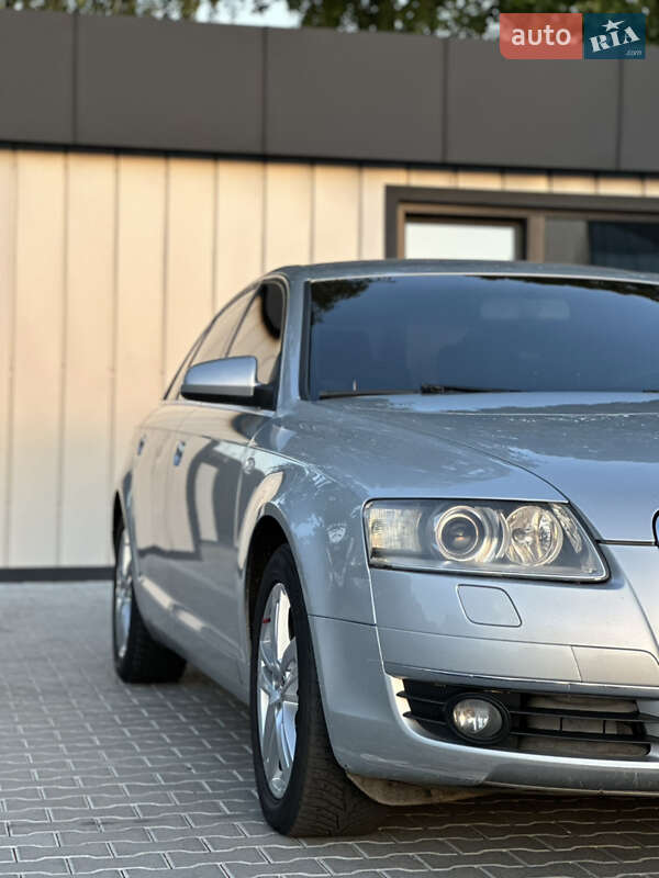 Седан Audi A6 2005 в Владимире