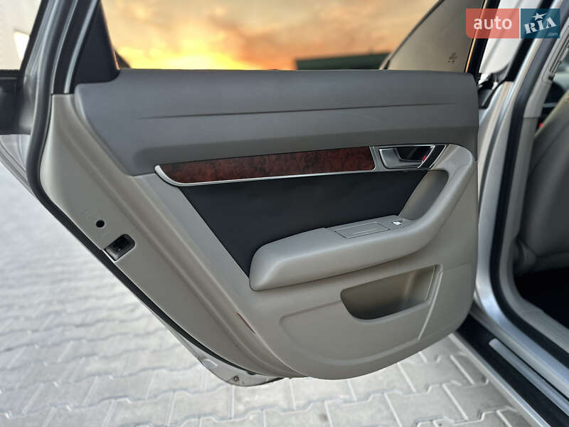 Седан Audi A6 2005 в Владимире