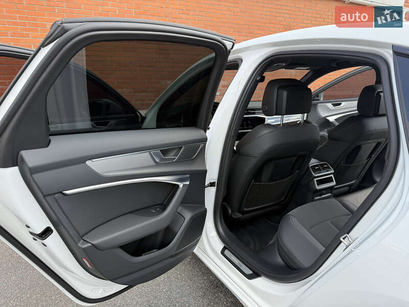 Седан Audi A6 2021 в Киеве