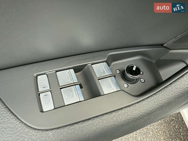 Седан Audi A6 2021 в Киеве