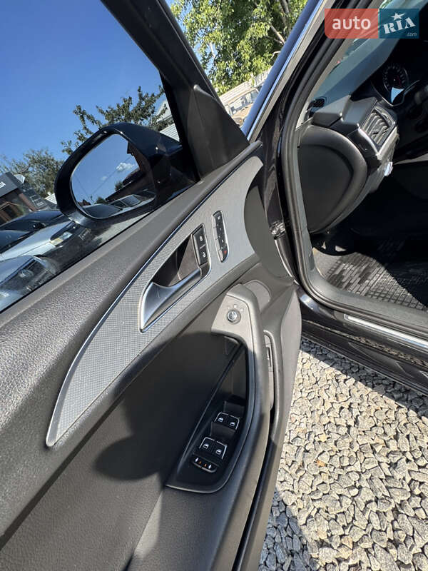 Седан Audi A6 2011 в Дергачах