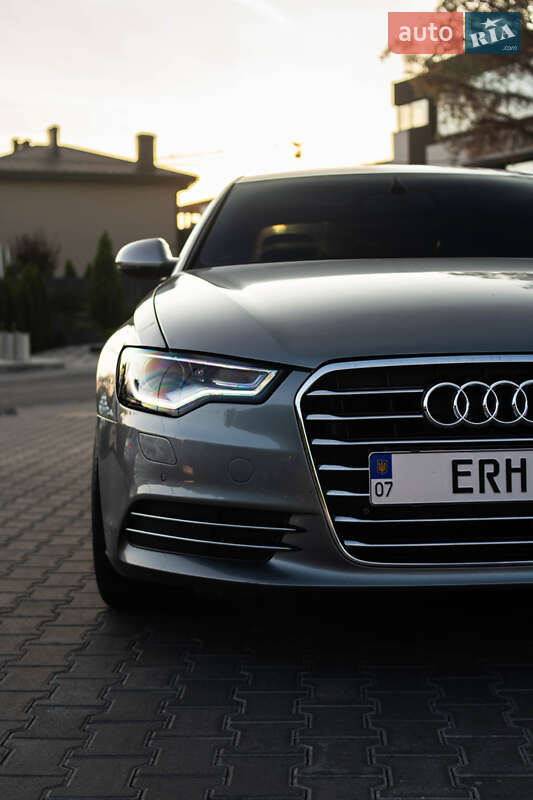 Седан Audi A6 2012 в Ужгороде