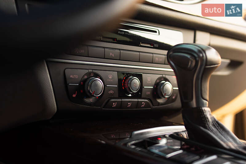 Седан Audi A6 2012 в Ужгороде