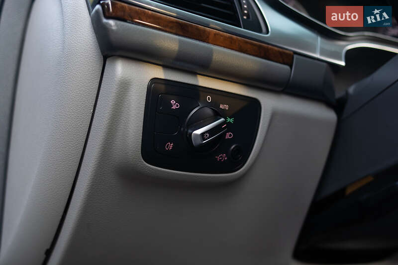 Седан Audi A6 2012 в Ужгороде
