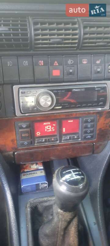 Седан Audi A6 1995 в Киеве