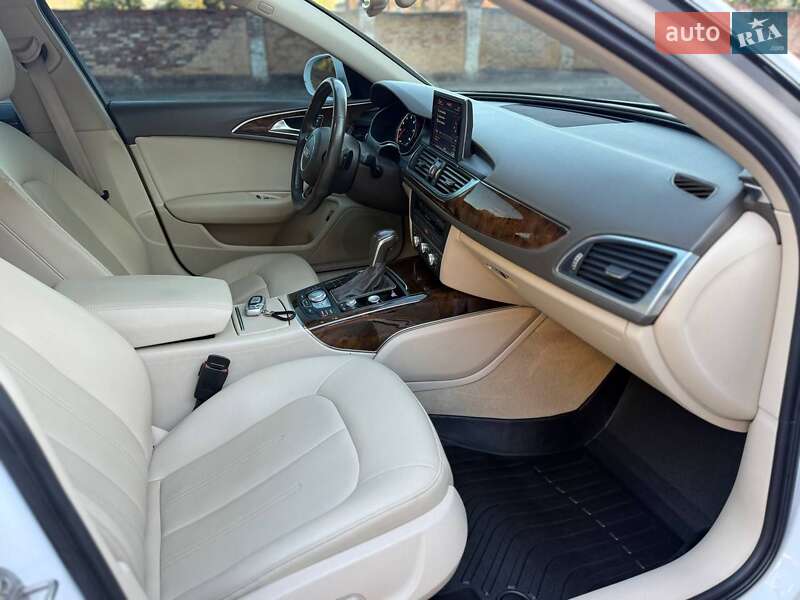 Седан Audi A6 2017 в Ромнах