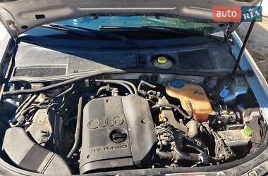 Седан Audi A6 2001 в 