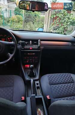 Седан Audi A6 1999 в 