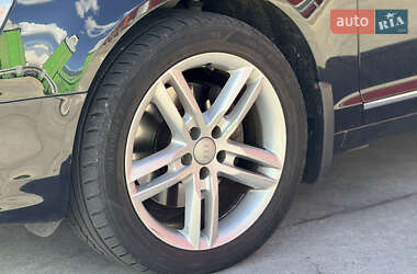 Седан Audi A6 2010 в 