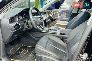 Седан Audi A6 2019 в 