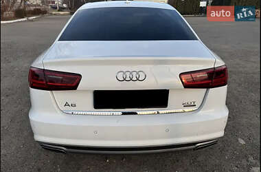 Седан Audi A6 2015 в 
