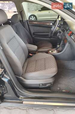 Универсал Audi A6 2002 в 