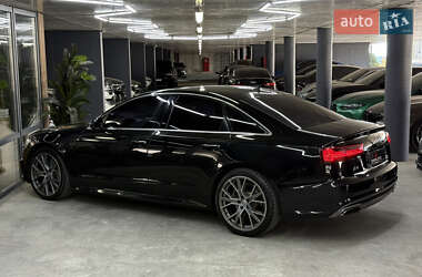 Седан Audi A6 2015 в 