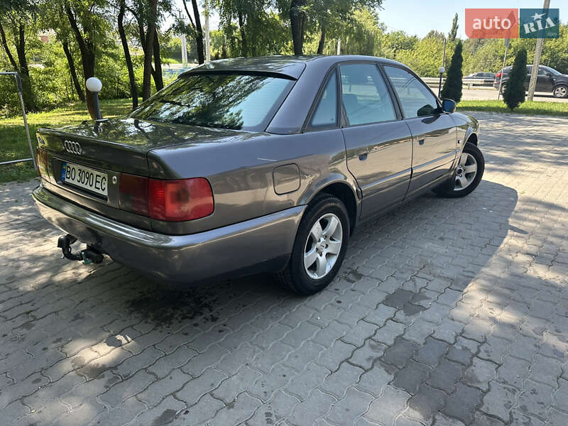 Седан Audi A6 1997 в Копычинце