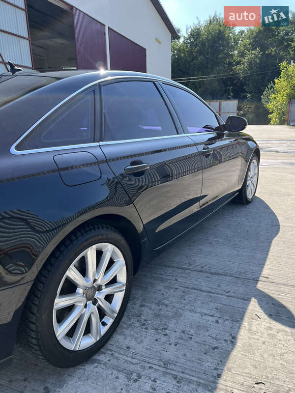 Седан Audi A6 2013 в Новояворовске