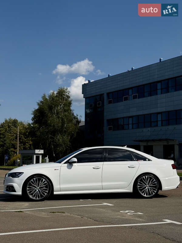 Седан Audi A6 2014 в Киеве