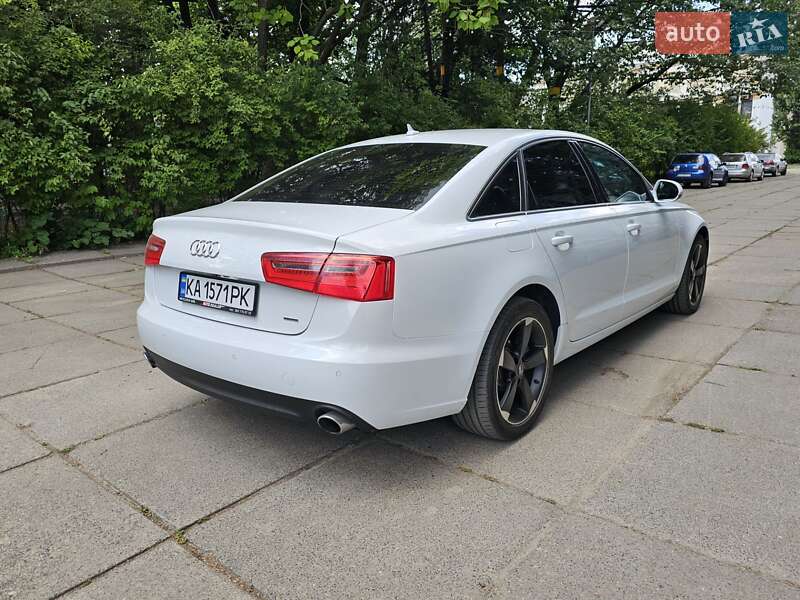 Седан Audi A6 2014 в Киеве
