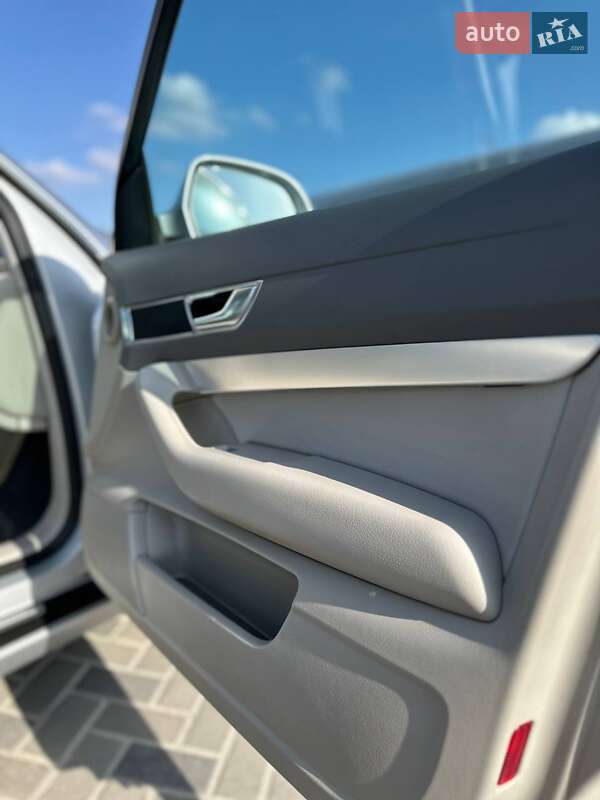 Седан Audi A6 2009 в Полтаве
