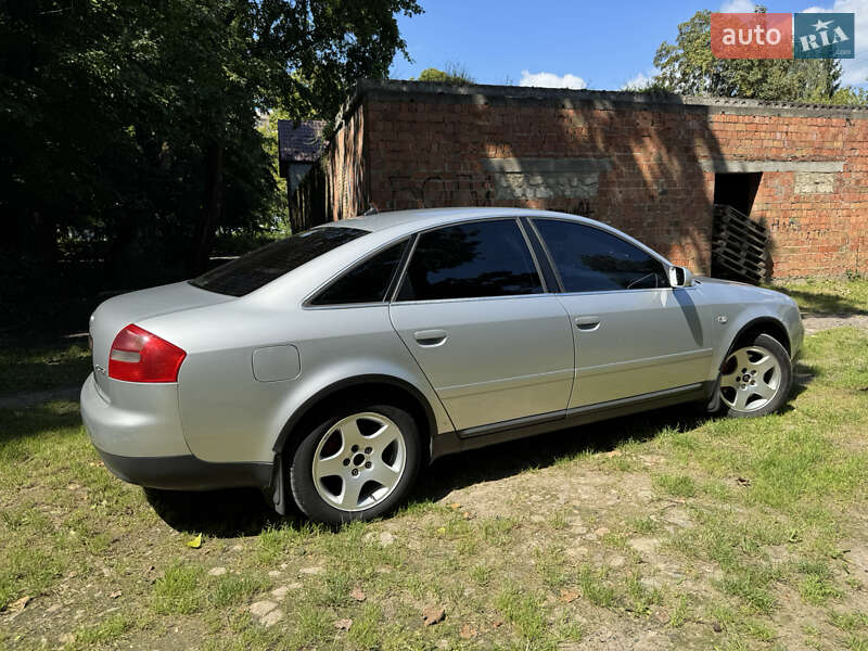 Седан Audi A6 2002 в Хотине