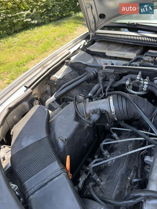 Седан Audi A6 2002 в Хотине