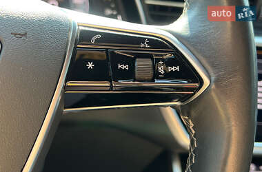 Седан Audi A6 2022 в 