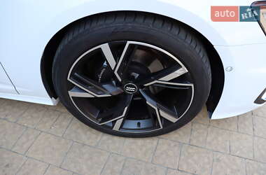 Седан Audi A6 2020 в 