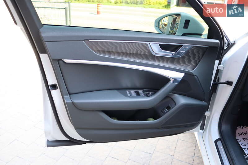 Седан Audi A6 2020 в Львове