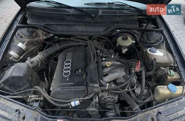 Седан Audi A6 1997 в 