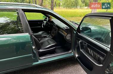 Универсал Audi A6 1996 в 