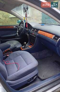 Универсал Audi A6 2000 в 