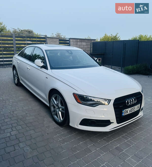 Седан Audi A6 2014 в Рівному