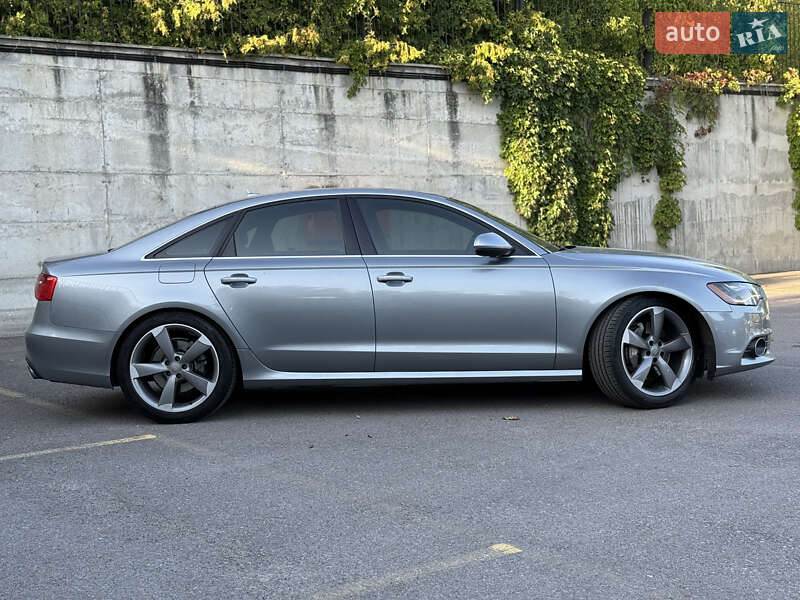 Седан Audi A6 2014 в Ровно