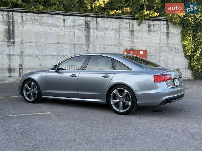 Седан Audi A6 2014 в Ровно