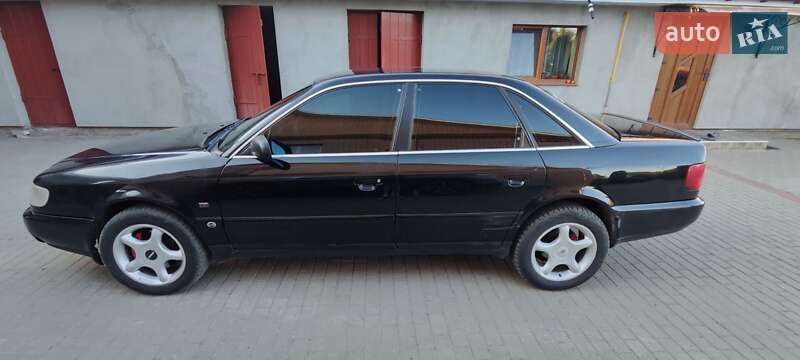 Седан Audi A6 1995 в Луцке
