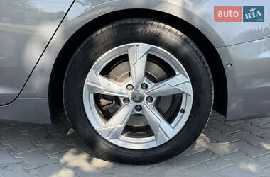 Седан Audi A6 2019 в 