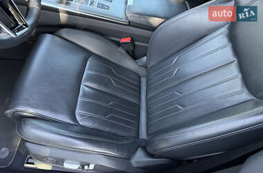 Седан Audi A6 2019 в 