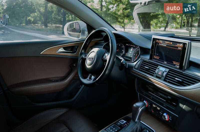 Седан Audi A6 2015 в Одессе