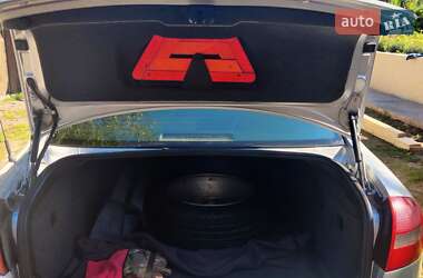Седан Audi A6 2001 в 