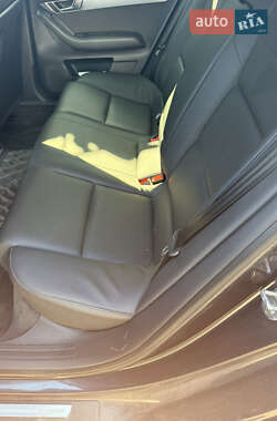 Универсал Audi A6 2011 в 
