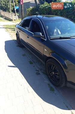 Седан Audi A6 2004 в 